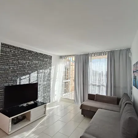 Parque Las Americas Vv Apartment